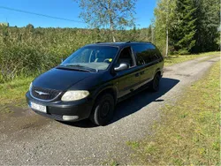 Svart Begagnad 2003 Chrysler Grand Voyager Minibuss | 15 000 kr (Marknadspris)