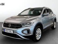 Silver (pyrit silver metallic) Begagnad 2024 VW T-Roc Life SUV | 319 900 kr (Lite dyr)