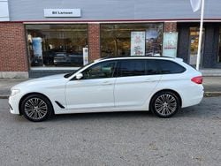 Vit Begagnad 2018 BMW 530 Sport Line Kombi | 294 000 kr (Superpris)