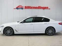 Vit Begagnad 2017 BMW M550 Comfort Edition Sedan | 424 900 kr (Marknadspris)