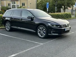 Svart Begagnad 2017 VW Passat GTE Kombi | 167 000 kr (Marknadspris)