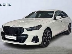 Vit Begagnad 2025 BMW 520 Sedan | 639 900 kr