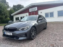 Grå Begagnad 2021 BMW 320 Sport Line Kombi | 309 000 kr (Superpris)