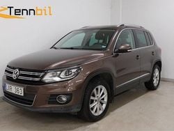 Brun Begagnad 2012 VW Tiguan Sport SUV | 119 900 kr (Marknadspris)