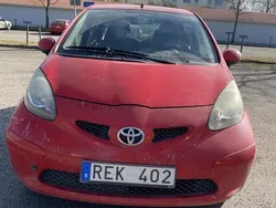 Röd Begagnad 2007 Toyota Aygo Halvkombi | 22 800 kr (Bra pris)