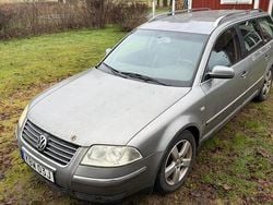 Grå Begagnad 2002 VW Passat Kombi | 10 000 kr (Bra pris)
