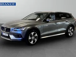 Begagnad 2019 Volvo V60 CC Kombi | 349 900 kr (Marknadspris)