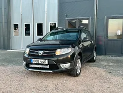 Svart Begagnad 2014 Dacia Sandero Stepway Halvkombi | 27 000 kr