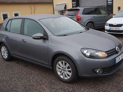 Grå Begagnad 2010 VW Golf Halvkombi | 49 900 kr (Marknadspris)