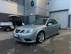 Grå Begagnad 2011 Saab 9-3 Vector Sedan | 39 900 kr (Marknadspris)