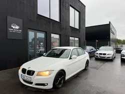 Vit Begagnad 2010 BMW 318 Comfort Edition Sedan | 75 000 kr (Marknadspris)