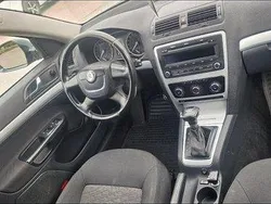 Grön Begagnad 2010 Skoda Octavia Kombi | 28 000 kr (Superpris)