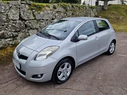 Silver Begagnad 2010 Toyota Yaris Halvkombi | 41 000 kr (Bra pris)