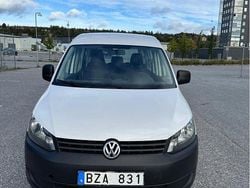 Vit Begagnad 2014 VW Caddy Minibuss | 75 000 kr (Lite dyr)