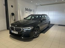 Svart Begagnad 2022 BMW 520 M Sport Kombi | 368 900 kr (Bra pris)