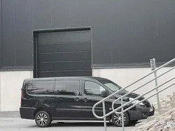 Svart Begagnad 2013 Peugeot Expert Van | 70 000 kr (Dyr)