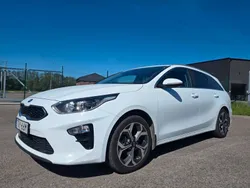 Vit Begagnad 2019 Kia Ceed Sportswagon Kombi | 129 900 kr (Marknadspris)