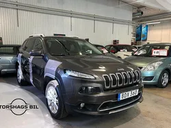 Grön Begagnad 2015 Jeep Cherokee SUV | 129 900 kr (Lite dyr)
