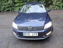 Blå Begagnad 2011 VW Passat Kombi | 50 000 kr (Superpris)