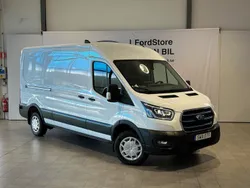 Vit Begagnad 2023 Ford E-Transit Trend Van | 399 900 kr