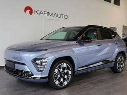 Blå med svart tak Begagnad 2024 Hyundai Kona Advanced SUV | 399 900 kr