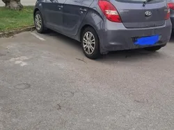 Grå Begagnad 2012 Hyundai i20 Premium Halvkombi | 42 000 kr (Marknadspris)