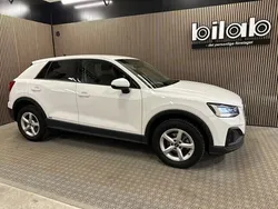 Ibisvit Begagnad 2022 Audi Q2 Proline SUV | 219 000 kr (Marknadspris)