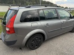 Grå Begagnad 2005 Renault Mégane GrandTour Kombi | 14 000 kr (Marknadspris)