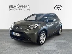 Grön Begagnad 2022 Toyota Aygo Pulse Halvkombi | 199 900 kr (Marknadspris)