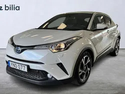 Vit Begagnad 2017 Toyota C-HR Executive SUV | 214 900 kr (Lite dyr)