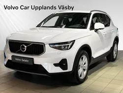 Vit Begagnad 2023 Volvo XC40 Core SUV | 319 900 kr (Marknadspris)