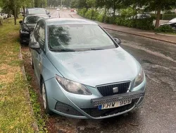 Blå Begagnad 2009 Seat Ibiza Reference Halvkombi | 22 000 kr (Marknadspris)