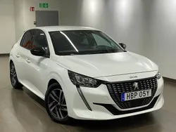 Vit Begagnad 2022 Peugeot 208 Allure Halvkombi | 214 900 kr (Dyr)