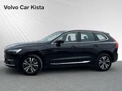 Svart Begagnad 2023 Volvo XC60 Core SUV | 469 900 kr (Bra pris)