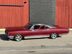 Mörkröd Begagnad 1966 Pontiac Bonneville | 199 000 kr