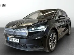 Svart (black magic metallic) Ny 2025 Skoda Enyaq iV SUV | 614 100 kr (Marknadspris)