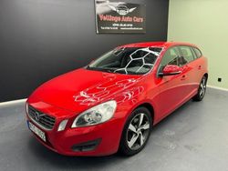 Röd Begagnad 2010 Volvo V60 Kinetic Kombi | 69 900 kr (Marknadspris)