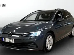 Grå (dolphin grey metallic) Begagnad 2022 VW Golf VIII Kombi | 244 800 kr (Marknadspris)