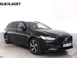 Svart Begagnad 2022 Volvo V90 Plus Kombi | 434 800 kr (Marknadspris)