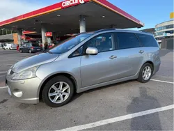 Silver Begagnad 2010 Mitsubishi Grandis Minibuss | 42 000 kr (Marknadspris)