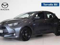 Grå Begagnad 2023 Mazda 2 Halvkombi | 216 900 kr (Marknadspris)