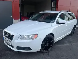 Vit Begagnad 2012 Volvo V70 Kombi | 74 900 kr (Marknadspris)