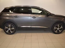 Grå Begagnad 2022 Peugeot 3008 GT SUV | 319 900 kr (Dyr)