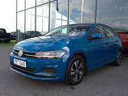 Mörkblå (blå) Begagnad 2018 VW Polo Halvkombi | 129 000 kr (Marknadspris)