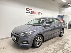 Grå Begagnad 2020 Hyundai i20 Premium Halvkombi | 99 900 kr (Marknadspris)