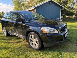 Svart Begagnad 2011 Volvo XC60 Summum SUV | 69 900 kr (Marknadspris)