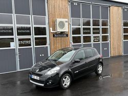 Svart Begagnad 2012 Renault Clio R.S. Halvkombi | 49 900 kr (Lite dyr)