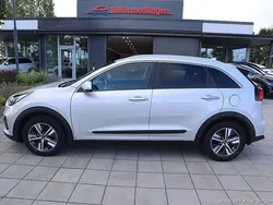 Grå (silky silver/met) Begagnad 2020 Kia Niro Advance SUV | 199 900 kr (Superpris)