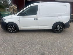 Vit Begagnad 2021 VW Caddy Minibuss | 199 000 kr (Lite dyr)