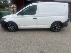 Vit Begagnad 2021 VW Caddy Minibuss | 199 000 kr (Lite dyr)